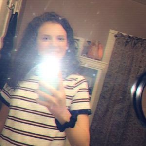 Meet your Posher, Delaney